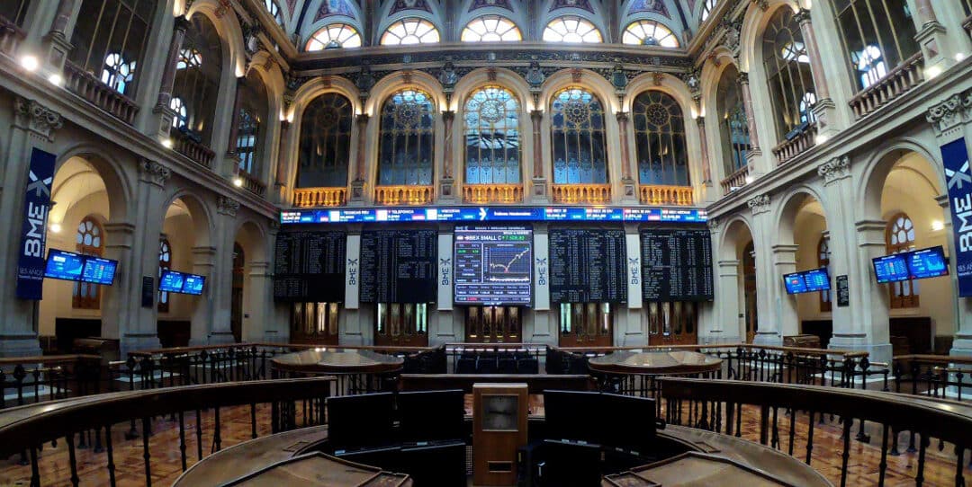 El 9.000 se le resiste al IBEX 35