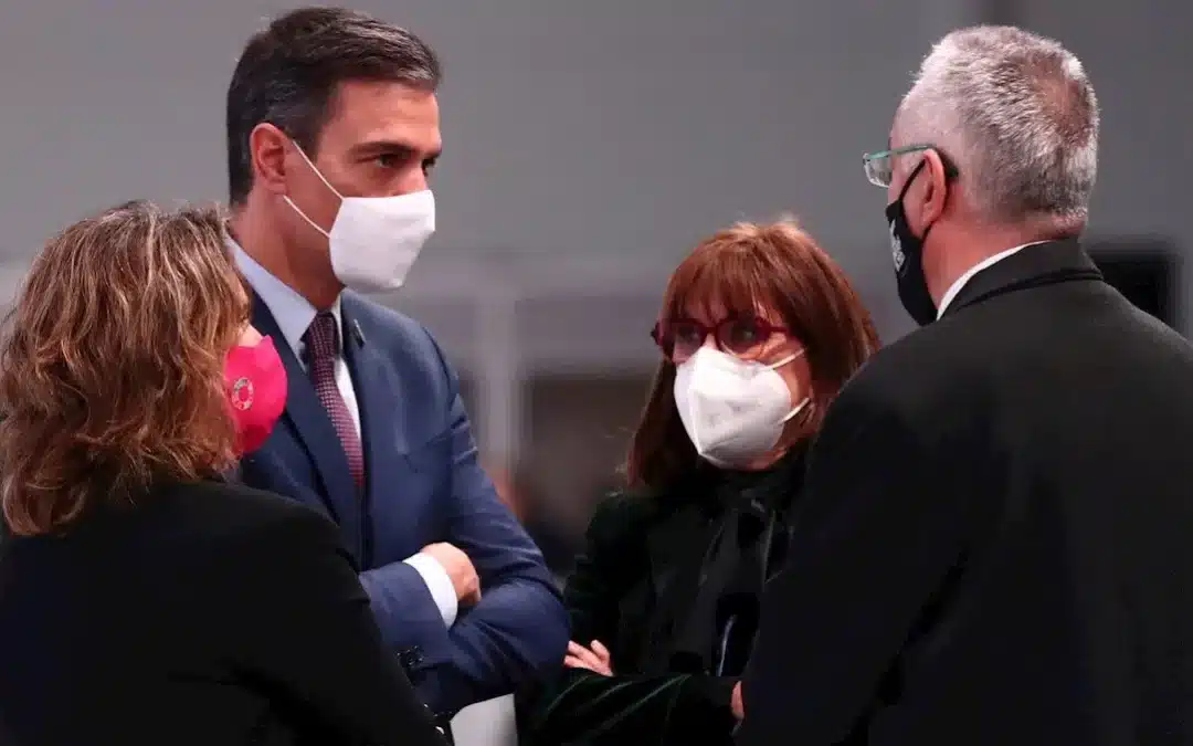 Ribera, junto a la ministra de Maldivas, facilitadora de la COP26