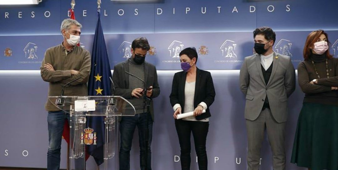 El PSOE se pliega a las exigencias de ERC y EH Bildu en la Ley de Vivienda